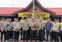 Polsek Bukit Raya Beri Bibit Pohon Mangga Kepada Personel yang Berulang Tahun  PEKANBARU —