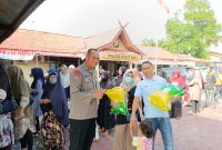 Polsek Bukit Raya Bersama Perum BULOG Gelar Gerakan Pangan Murah SPHP, 2.000 Kg Beras Ludes Terjual