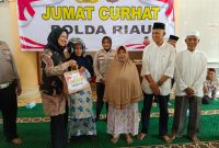Jumat Curhat Polda Riau Bersama Polresta Pekanbaru, Warga Senapelan Sampaikan Keluhan Soal Tanah, SIM, hingga Pungli Ormas*