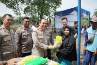 Polresta Pekanbaru Gelar Penanaman Jagung Serentak, Bagikan Sembako dan Layanan Kesehatan Gratis untuk Warga