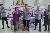 POLSEK PAYUNG SEKAKI GELAR MINGGU KASIH BERSAMA POLDA RIAU DAN BAGIKAN BIBIT POHON DI GKPA PEKANBARU