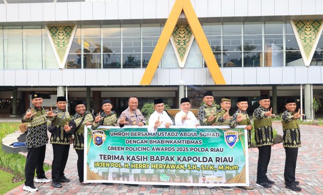 Polda Riau Lepas 10 Bhabin Peraih Green Policing Award ke Tanah Suci