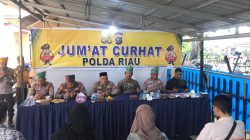 POLDA RIAU GELAR JUMAT CURHAT DI POLSEK SUKAJADI, SERAP ASPIRASI MASYARAKAT DAN PELAKU USAHA