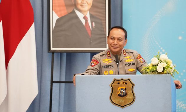 Kapolda Riau Tekankan Pendekatan Humanis, Kunci Bangun Kepercayaan Publik di Era Digital