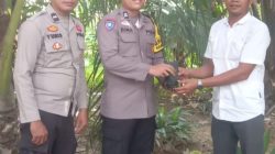 Green Policing di Lubuk Tarentang: Sinergi Polri dan Desa, Tebar Sembako Hingga Hijaukan Alam