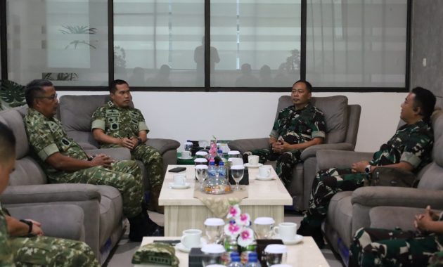 Kodam XIX Tuanku Tambusai Perkuat Sinergi Antarmatra, Pangdam Terima Audiensi Rombongan Sesko AU