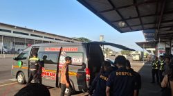 DVI Polda Jatim Serahkan Jenazah Kelima Korban KM Mutiara Sentosa II