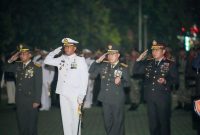 Momen Khidmat TNI-Polda Riau di Malam Renungan Suci Sambut Hari Kemerdekaan ke-81 RI