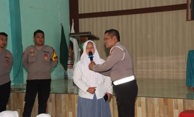 Polresta Sumenep Ajak Pelajar Cerdas dan Bertanggung Jawab Hadapi Era Kecerdasan Buatan