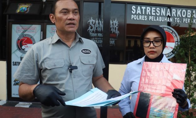 Polres Pelabuhan Tanjung Perak Amankan Residivis Pengedar Narkoba Sita 89,81 Gram Sabu