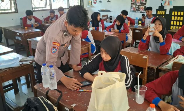 Polres Pasuruan Bekali Pelajar Literasi AI, Dorong Penggunaan Teknologi Secara Bijak
