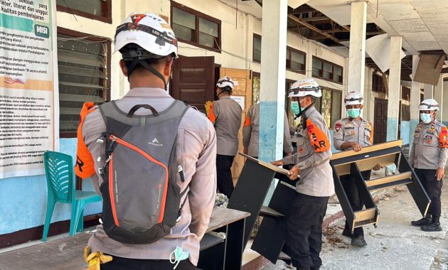 Brimob Hadir di Tengah Pemulihan, Bantu Fasilitas Ibadah dan Pendidikan Pascagempa