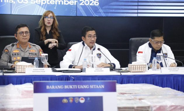 Tim Dokkes Polresta Sidoarjo Cek Kesehatan Ratusan Santri di Tanggulangin