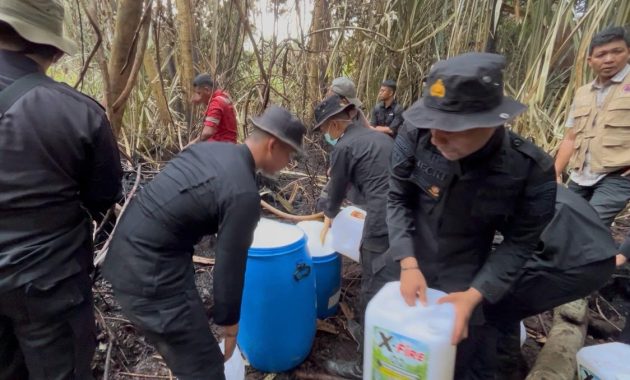 Polda Riau Gunakan X Fire dan Drone Tangani Karhutla Siak, Lima Titik Api Berhasil Dipadamkan