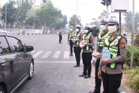Peduli Dampak Kabut Asap, Polresta Pekanbaru Bagikan 1.300 Masker