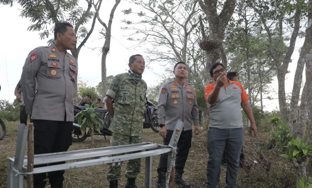 Polres Blitar dan Tim Gabungan Dirikan Posko Darurat Tangani Karhutla Gunung Butak