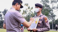 Foto Disilang Cermin Ketegasan: Bripda PA Resmi Dipecat dari Polres Kuansing  ​