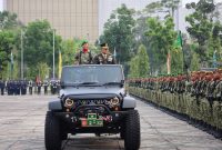 Puncak HUT ke-81 TNI di Riau: Kodam XIX/Tuanku Tambusai Gelar Upacara Khidmat dan Defile Alutsista Memukau