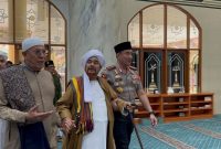 Kapolri Silaturahmi dengan Habib Umar bin Hafidz, Perkuat Sinergi Ulama dan Polri