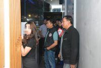Cegah Peredaran Narkoba,Tim Gabungan Polres Bondowoso Razia THM dan Tes Urine Pengunjung