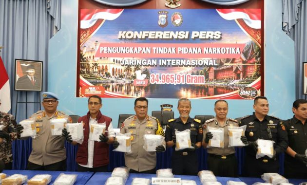 Polda Riau Gagalkan Peredaran 34,9 Kg Sabu, Lima Tersangka Ditangkap